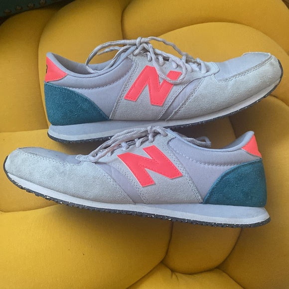 New Balance 420 running shoes - Picture 1 of 5